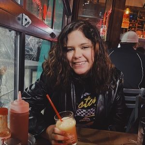 Meet your Posher, Lexie